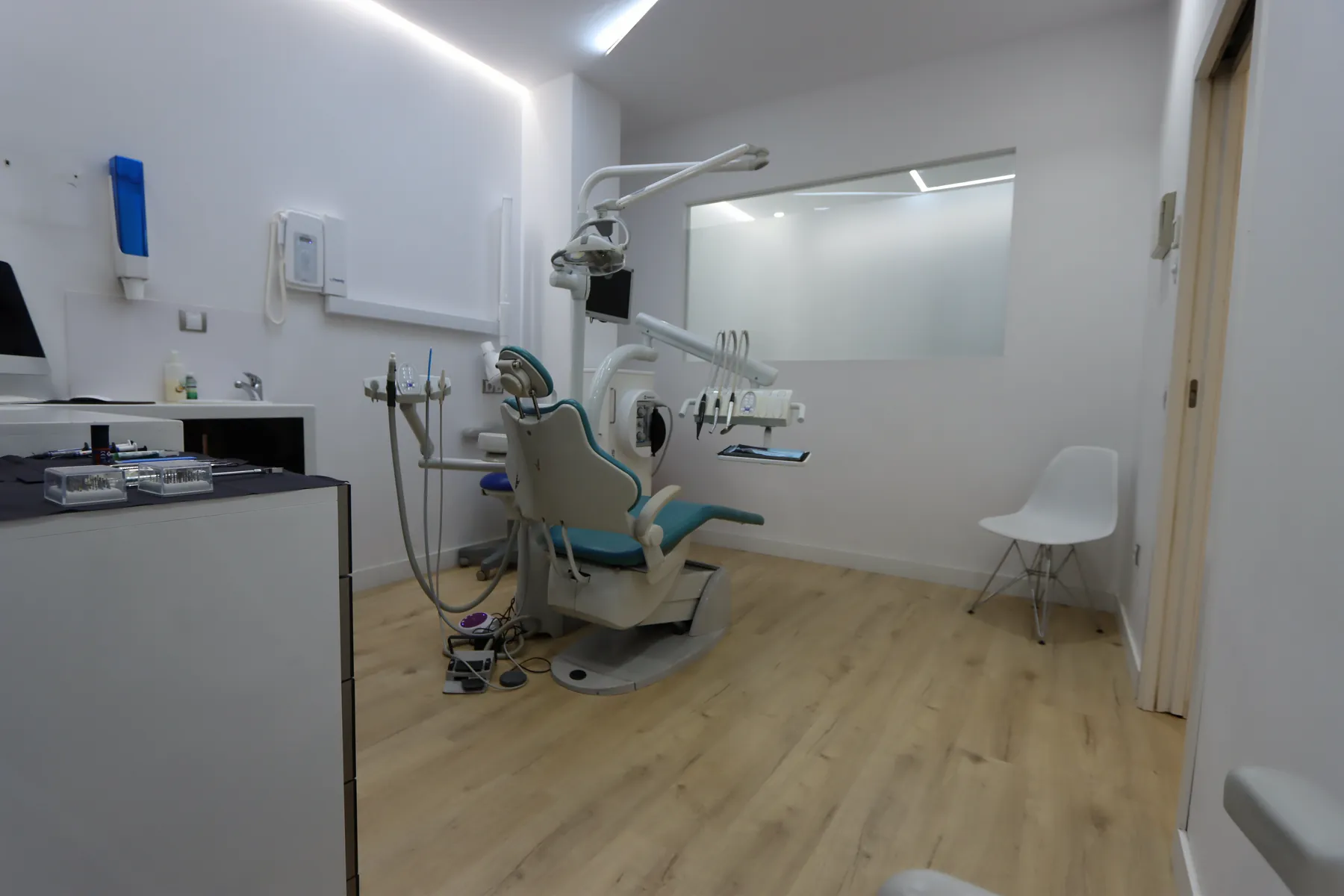 Gabinete dental equipado de la clínica Valencia Dental
